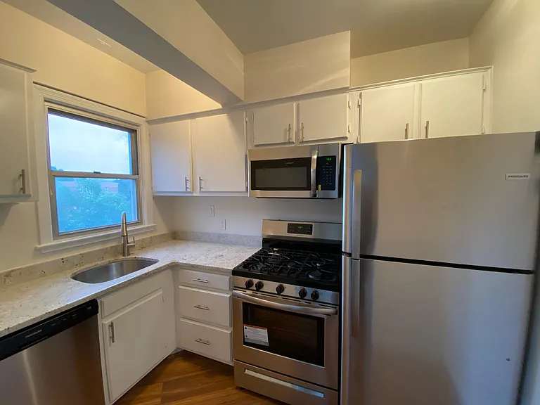 2500 Q St NW #528 — Photo 5