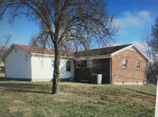 104 Hillcrest Dr, Winchester, KY 40391