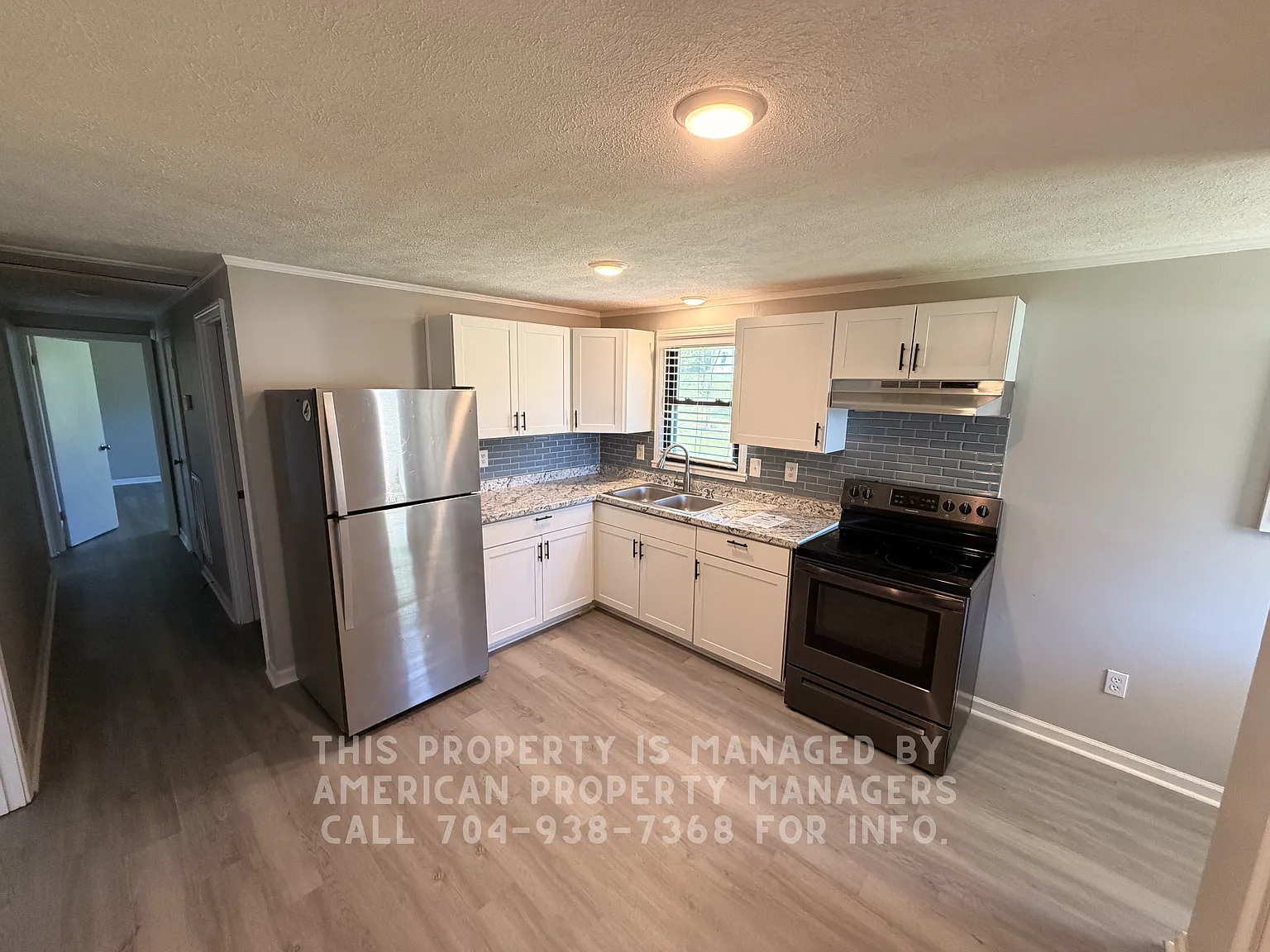 1475 Crowell St. — Photo 3