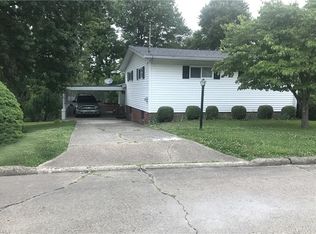 1715 Forest Hills Dr, Vienna, WV