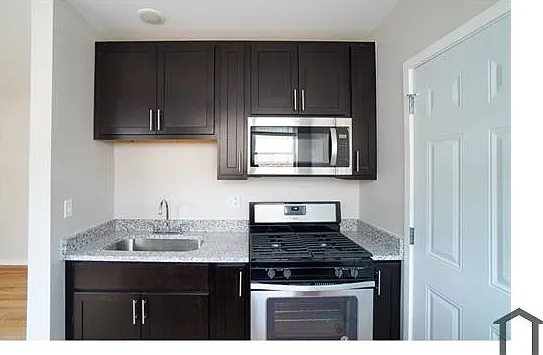 7806 S Phillips Ave #3A — Photo 4