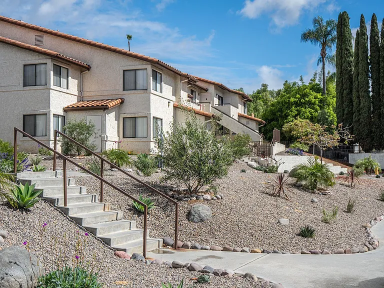 Sycamore Hills Village Apartments — Photo 8