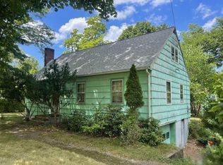 80 Ballard St, Tewksbury, MA 01876