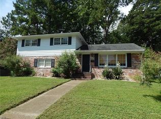 325 Ronald Dr, Newport News, VA 23602