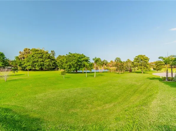 71 Island Ct, Terra Ceia, FL 34250