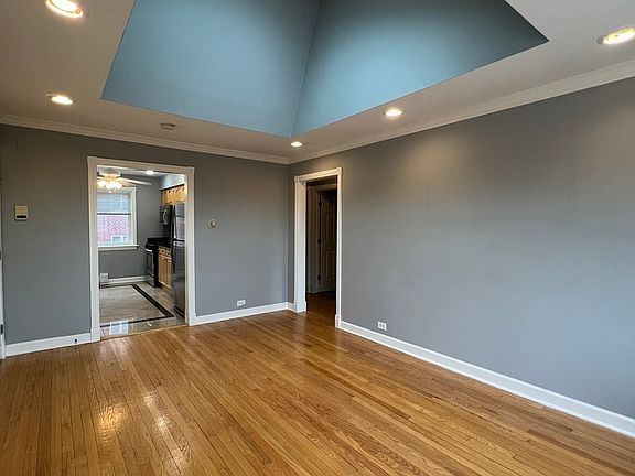 5th image of 475 Laurel Ave APT C