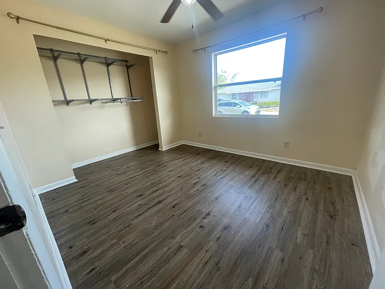 257 Lomond Dr #B — Photo 6