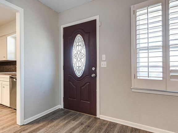 3rd image of 4409 49th St