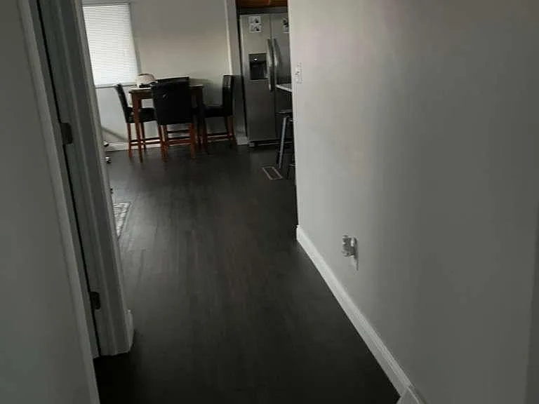 1550 Frebis Ave — Photo 6