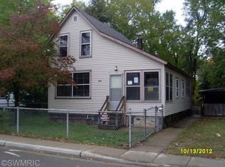 611 Collins St, Kalamazoo, MI 49001
