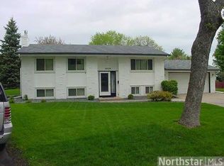 3829 Hillsboro Ave N, New Hope, MN 55427