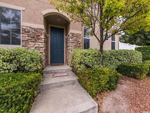 1st image of 3876 W Vendee Ave