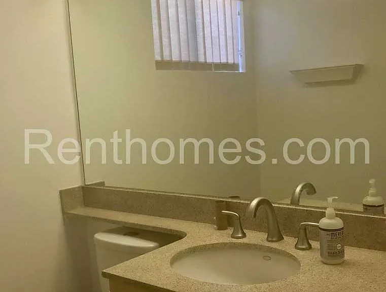 11245 Forestview Ln — Photo 6