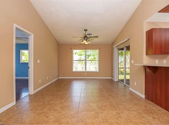 4th image of 1106 NE 2nd Pl