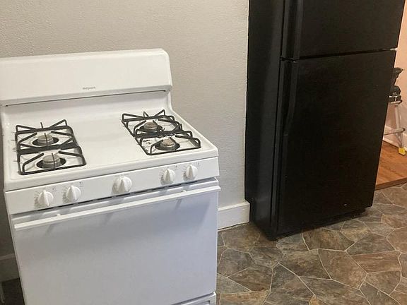 Fridge & Stove