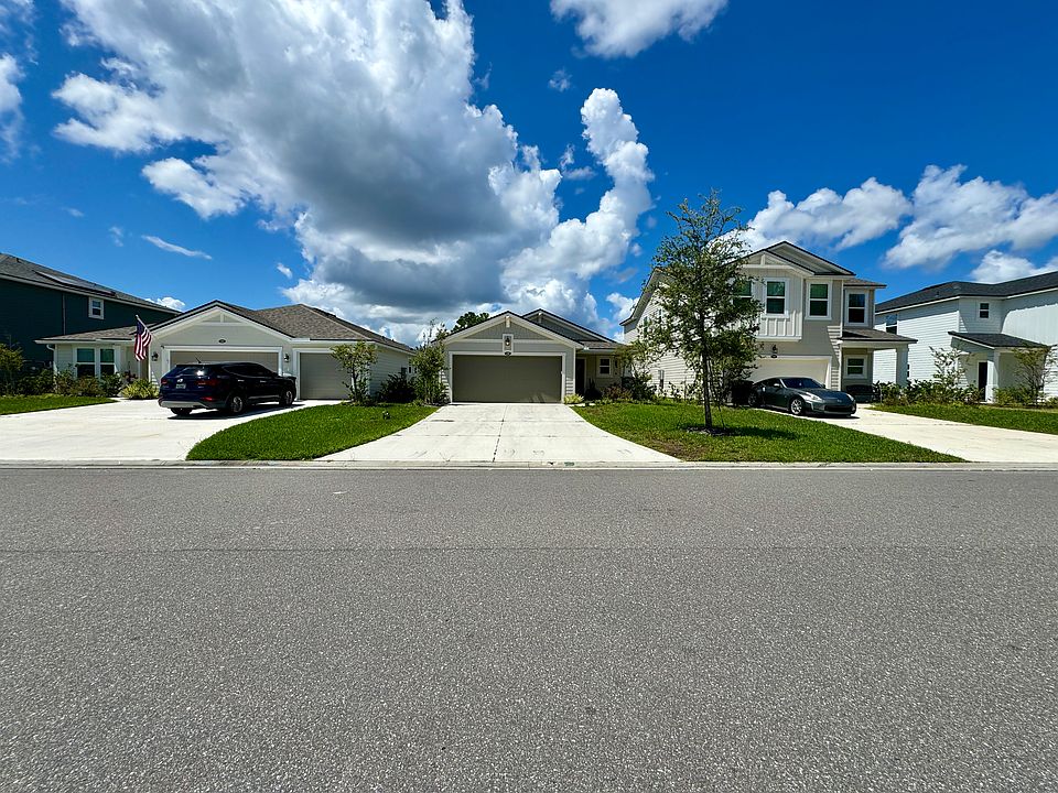 1st image of 258 Meadow Creek Dr