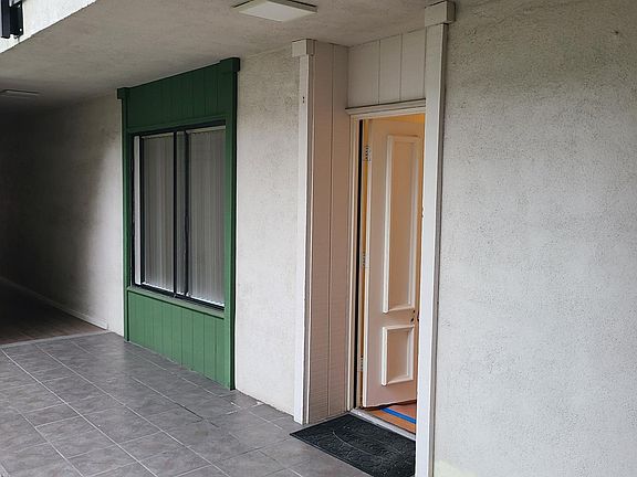 2nd image of 515 N Kenwood St APT 102
