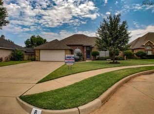 8 Casa Grande Ct, Wichita Falls, TX 76310