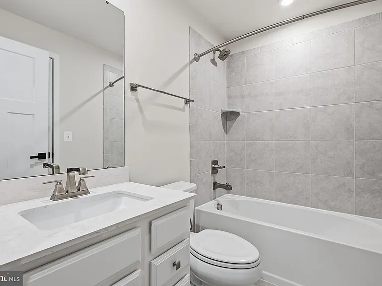 18091 Red Cedar Rd — Photo 32