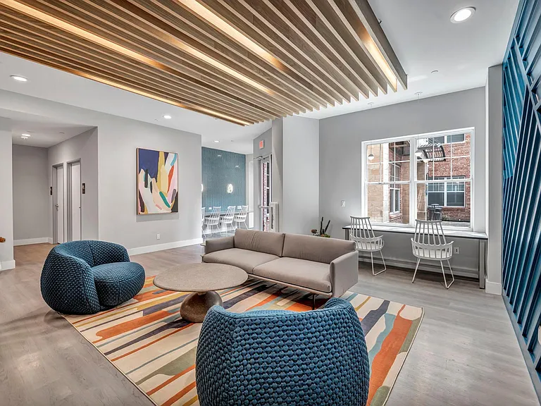 The Quarters Grayson House (Student Housing - Rent by the Bed) — Photo 53