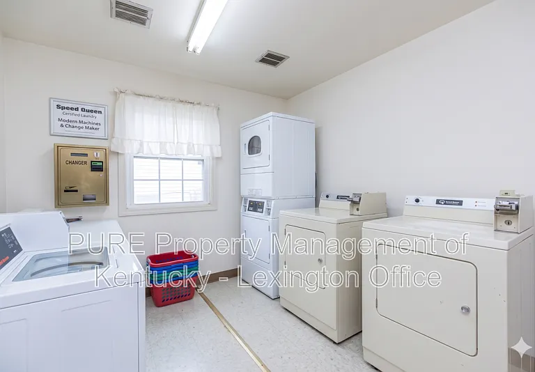 459 Sycamore Ct #24 — Photo 12