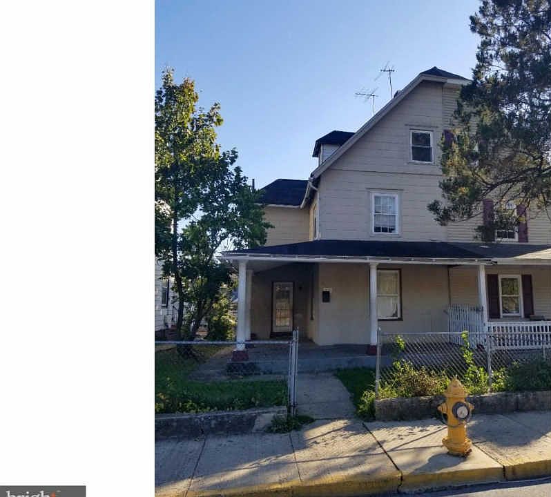 2nd image of 538 Elm St