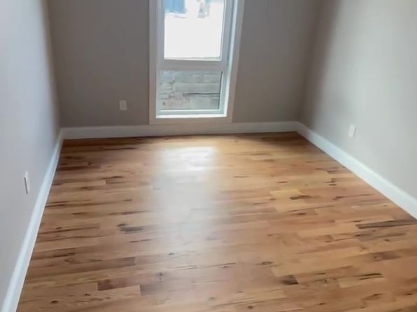 50 E 23rd St #402