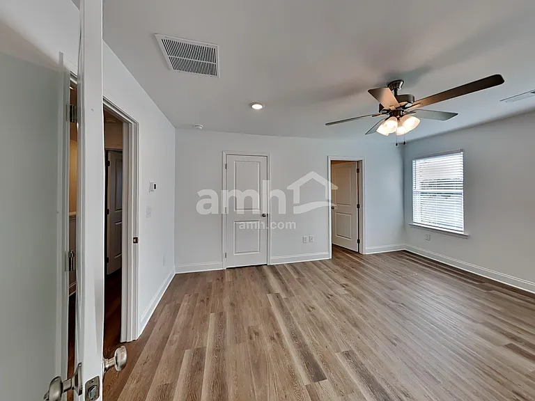 1048 Highland St — Photo 13
