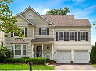 5681 Sugarwood Dr, New Albany, OH 43054