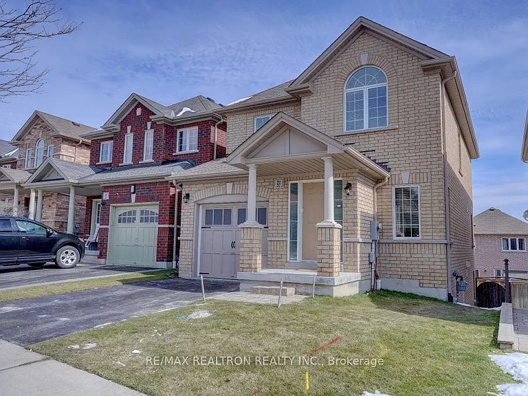 21 Shapland Cres — Photo 1