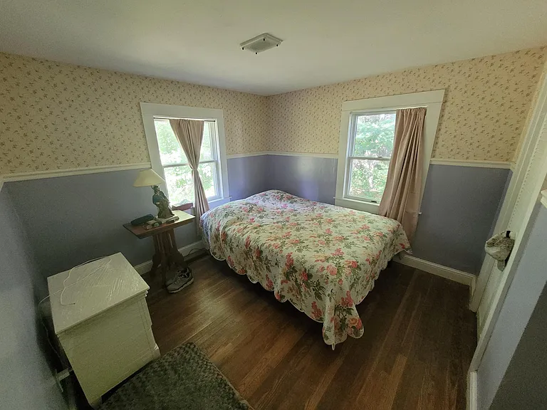 196 Forest Ave — Photo 14