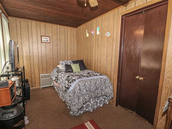 2nd image of 315 Lowell Ave