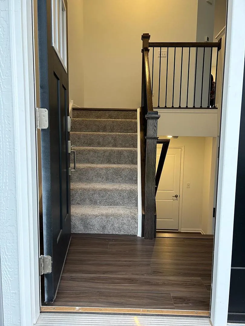 3 bed, 2.5 bath, 1764 sqft, $2,900 — Photo 3