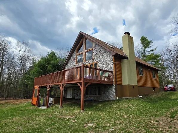 125 Woods Road, Barryville, NY 12719