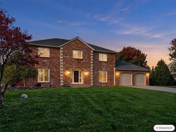 5045 Country Top Trl, Bethlehem, PA 18020