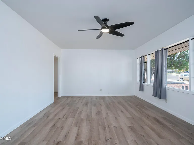 4016 Titanic Ave — Photo 6