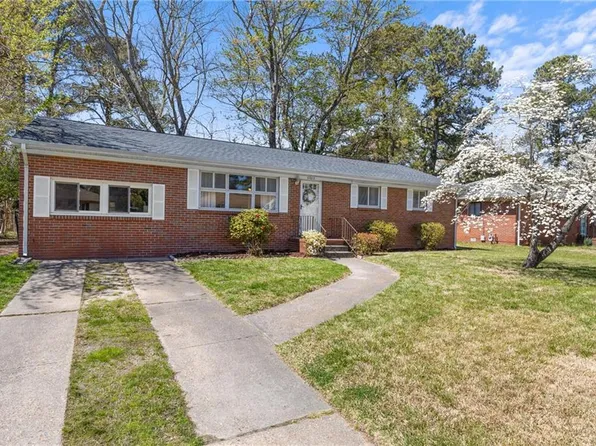 3302 Stamford Rd, Portsmouth, VA 23703