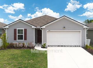 5471 Hollow Birch Dr, Jacksonville, FL 32219