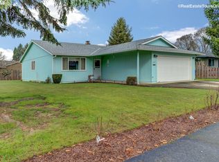 693 S 21st Ct, Cornelius, OR 97113