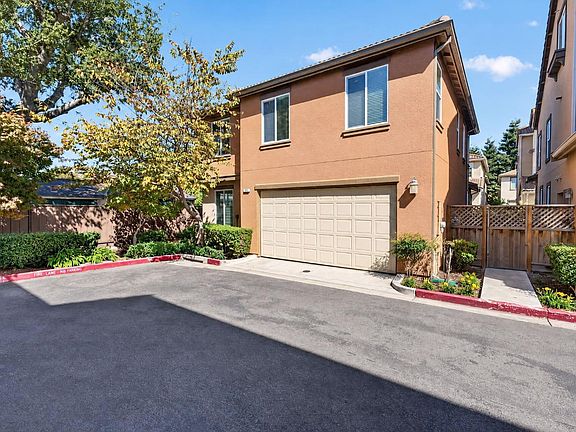 4th image of 203 Montevina Way