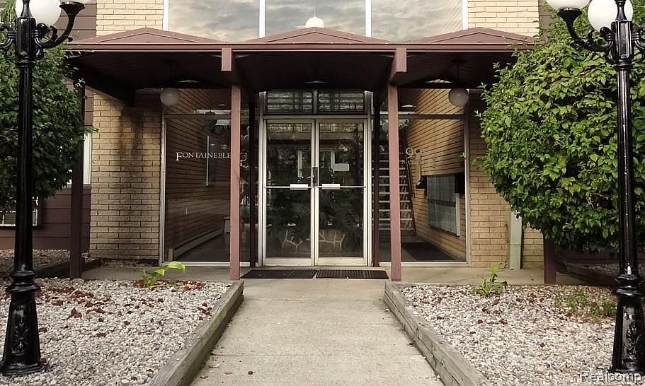1st image of 995 N Cass Lake Rd APT 229