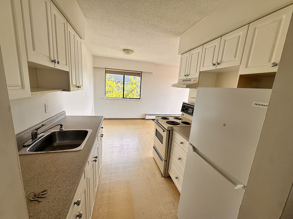 1st image of 254 3rd St W #301