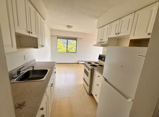 254 3rd St W #301, North Vancouver, BC V7M 1G1