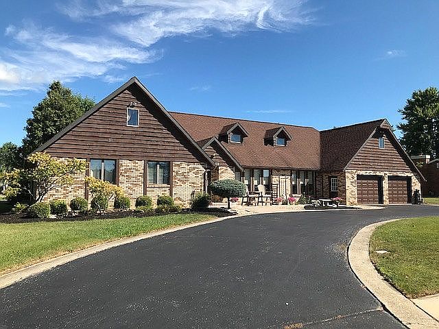 1st image of 163 Chippewa Dr #6