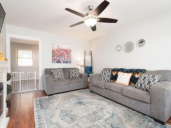 3rd image of 1833 Suzanna Ct