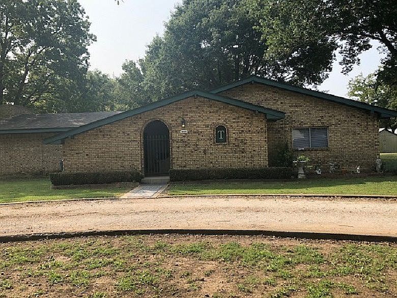 38285 Robinson