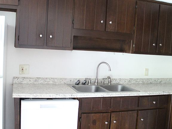 3rd image of 106 23rd Ct APT A