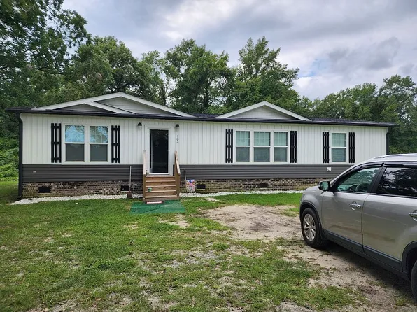 183 Marcia Jones Rd, Mount Olive, NC 28365