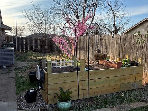 2nd image of 9620 Nichols Rd