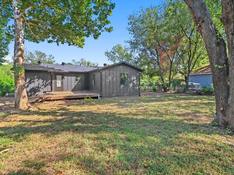 1415 Snyder St